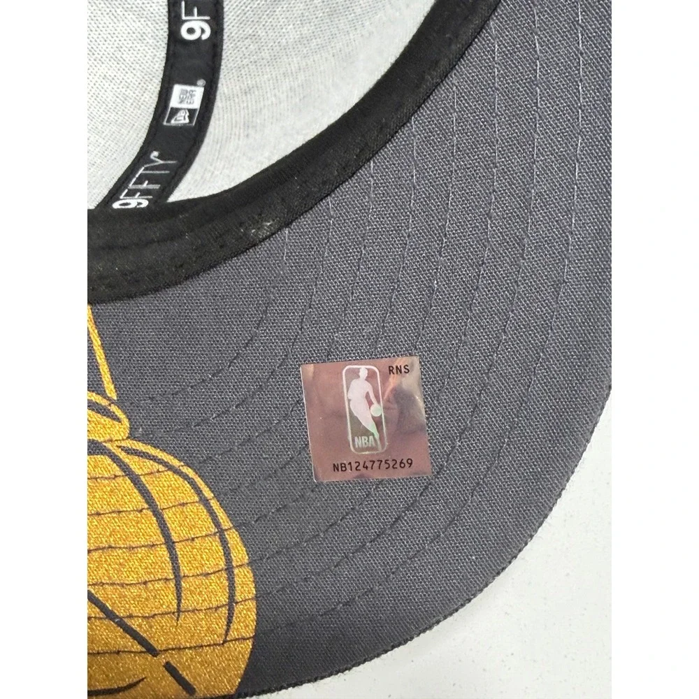 New‎ Era Golden State Warriors 2018 NBA Champions 9FIFTY Snapback Hat Grey Gold